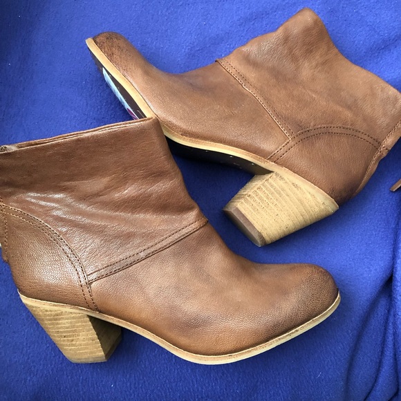 Sam Eledman booties size 8-Brand new - Picture 3 of 4